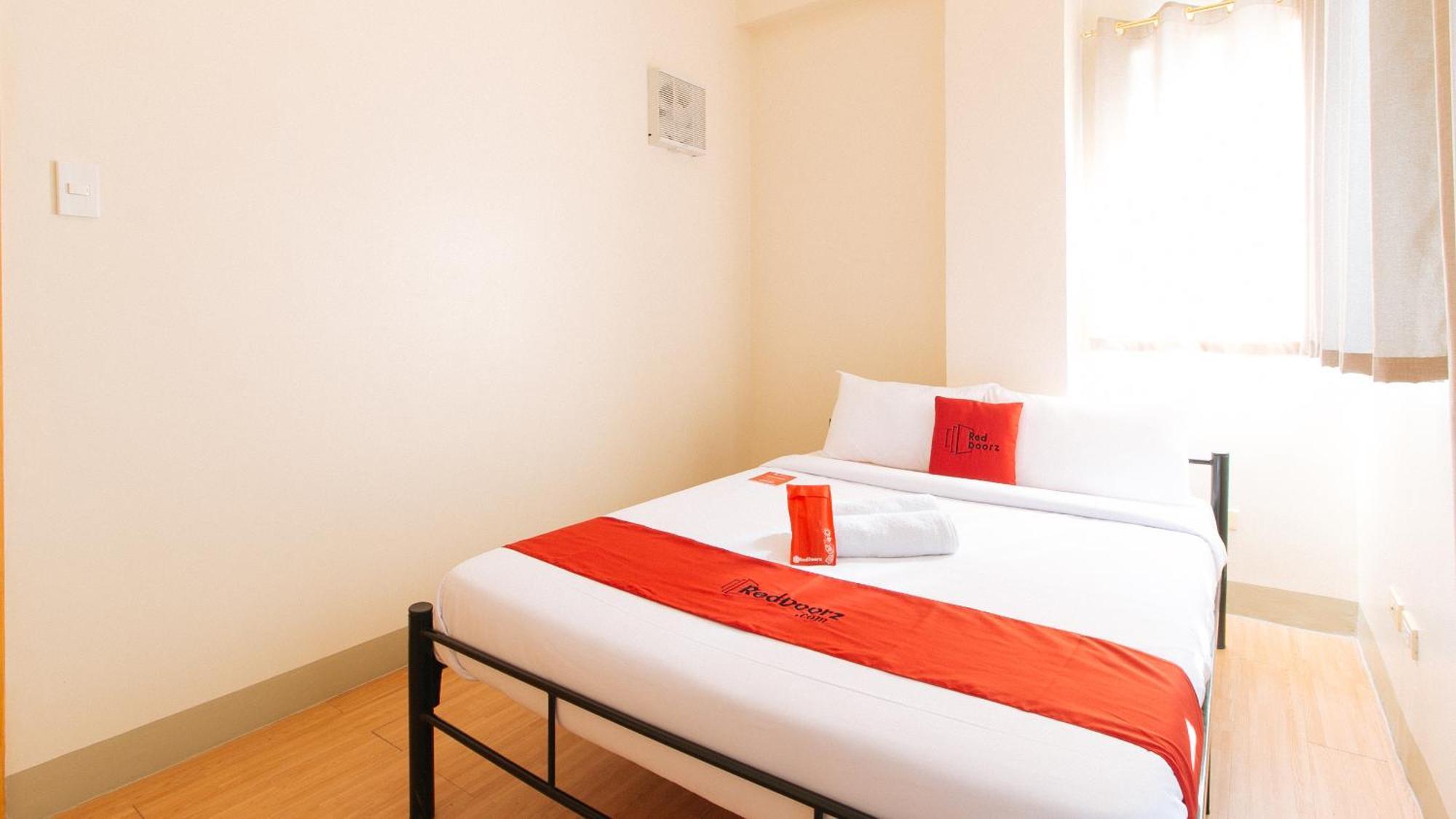 Reddoorz Plus At Alpina Heights Paranaque Paranaque City Exterior foto